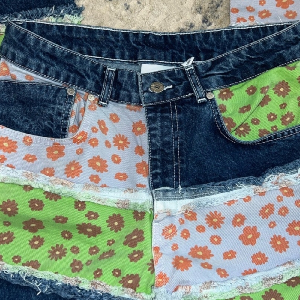 The Ragged Priest High Rise Floral Patchwork Jeans - Picture 5 of 5